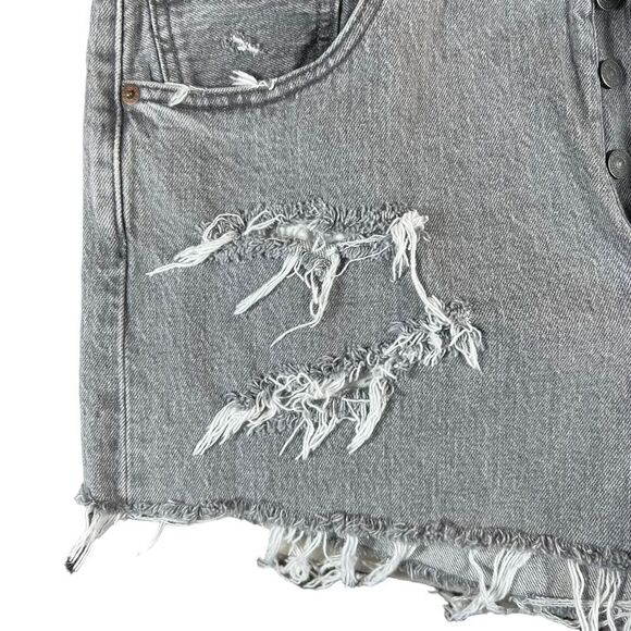 Levi’s 501 Gray Black Wash Heavily Distressed Denim Cut Off Shorts - Picture 8 of 8